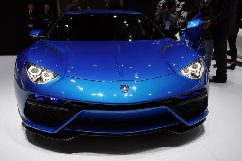 Illustration for article titled The 910 HP Lamborghini Asterion Is The Most Desirable Compromise Ever
